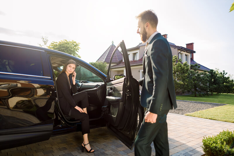 chauffeur hire dublin business woman on a private tour