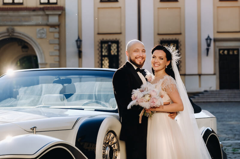 elegant wedding couple chauffeur hire dublin